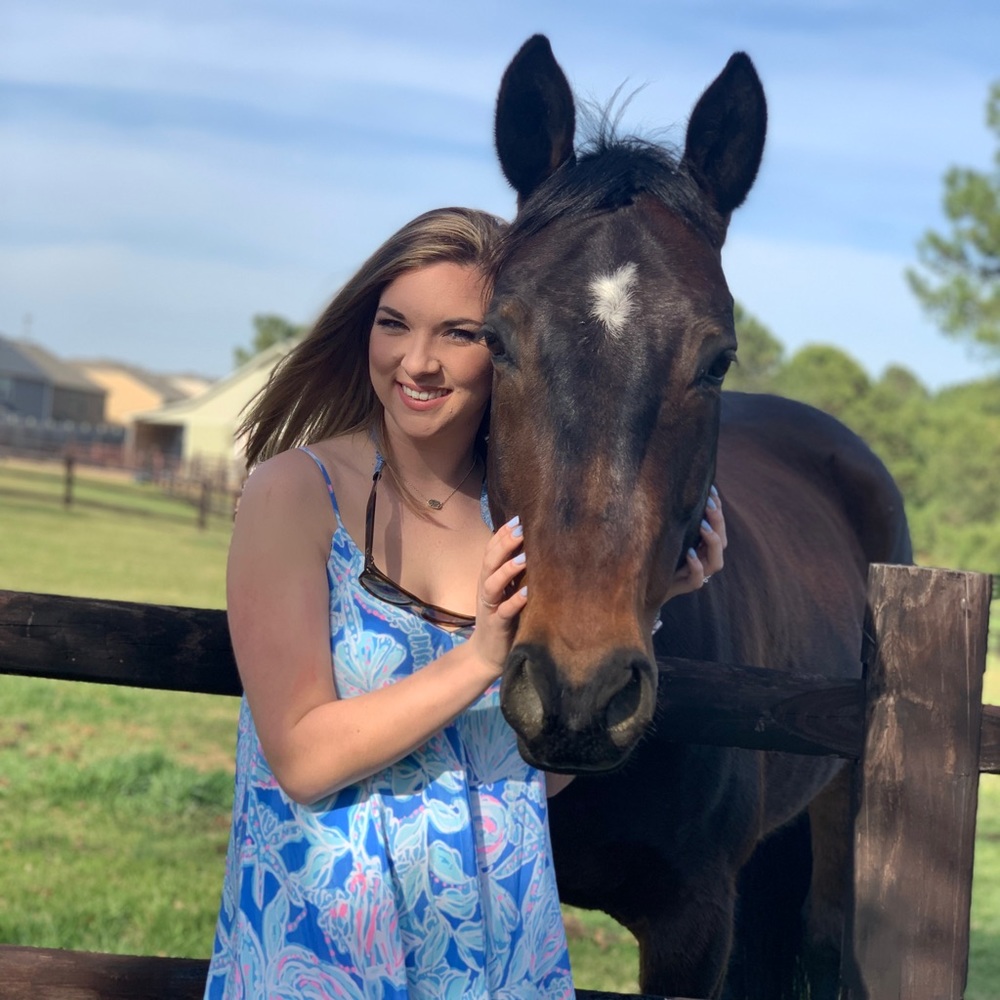 Meet your Posher, Caila